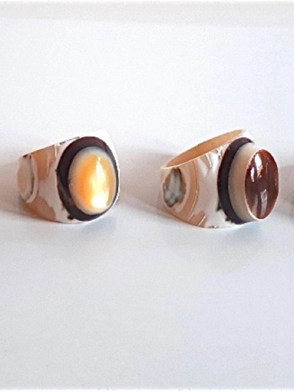 VTG Mother Of Pearl Ring